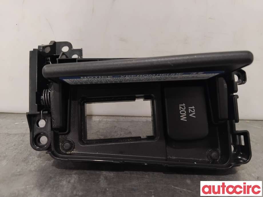 Innredning pakke til Lexus CT 2010-2020 (LEXUS|5880276030||58851-76030)