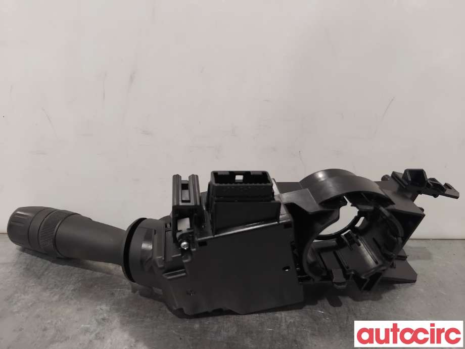 Bryter blink til Toyota RAV4 2013-2015 (Type IV, Fase 1)  (TOYOTA|8414033250||33250)