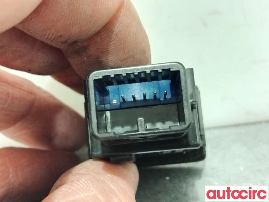 Bryter diverse til Toyota RAV4 2013-2015 (Type IV, Fase 1) (TOYOTA|8447042010|)