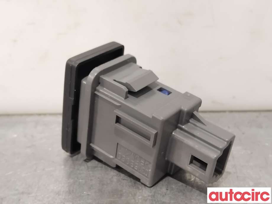 Bryter diverse til Toyota RAV4 2013-2015 (Type IV, Fase 1) (TOYOTA|8498842070|)