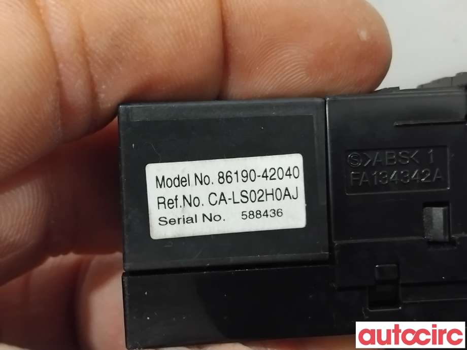 Diverse deler til Toyota RAV4 2013-2015 (Type IV, Fase 1)  (TOYOTA|8619042040|CA-LS02H0AJ|86190-42040)