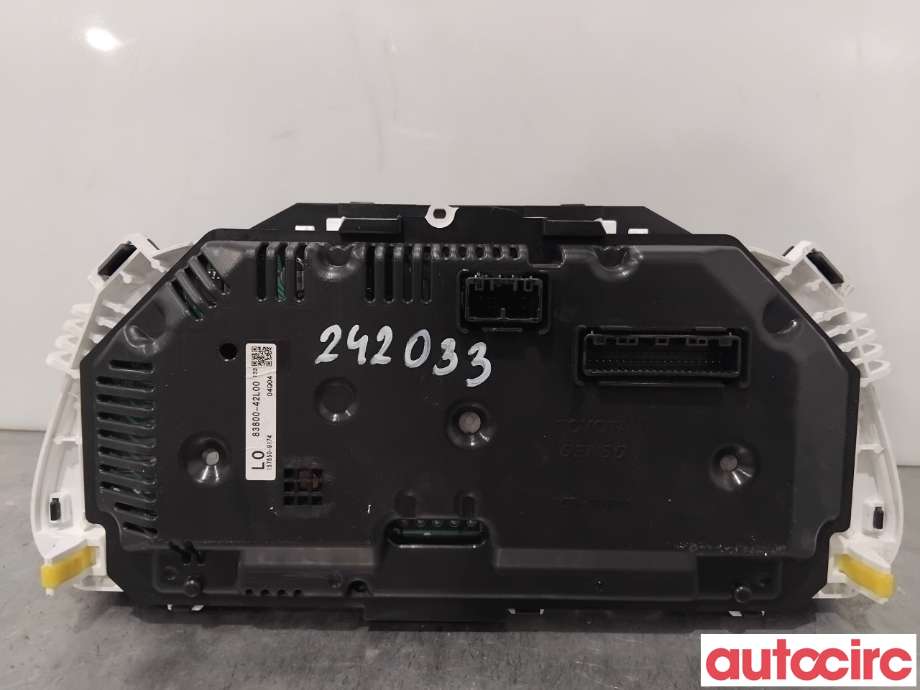 Instrumentpanel til Toyota RAV4 2013-2015 (Type IV, Fase 1) (TOYOTA|8380042L00|157550-9174|83800-42L00)