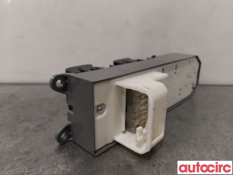 Bryter ruteheis til Toyota RAV4 2013-2015 (Type IV, Fase 1)  (TOYOTA|8482042210|)