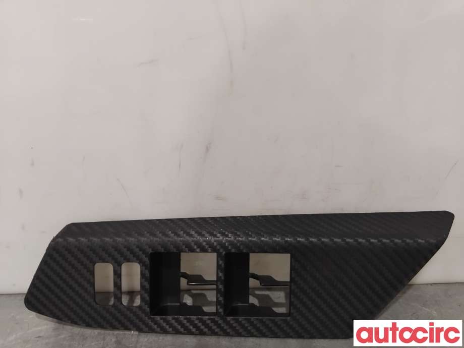 Diverse deler til Toyota RAV4, 2013-2015 (Type IV, Fase 1) (TOYOTA|7423242120C0)