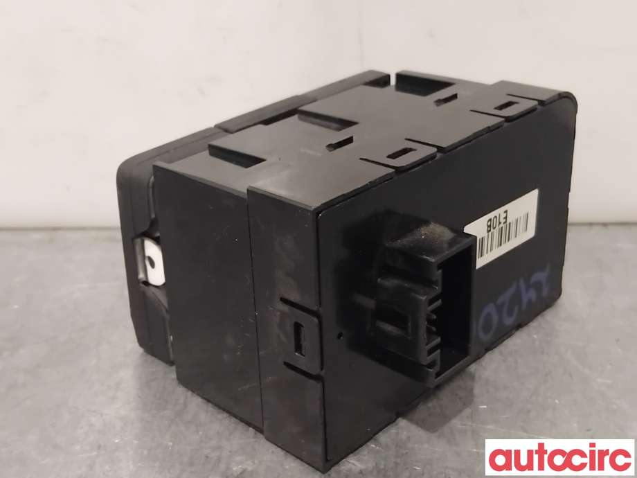Bryter diverse til Kia Soul 2014-2019 (Type II) (KIA|93600E4100|)