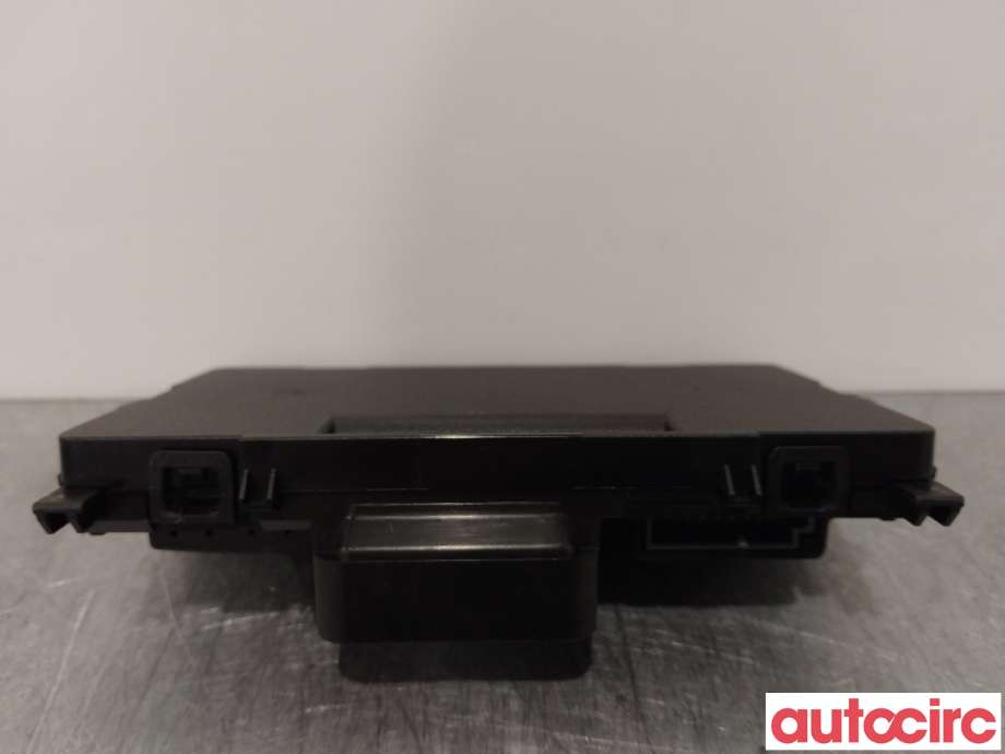Diverse deler til BMW X1 2022-->> (U11) (U11) (BMW|84105B52225|84105A85F48|84105A73DC5)