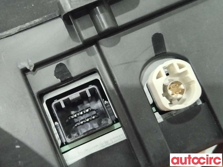 Multimedia display (MCU - Media Controller Unit) til Volvo V90 / V90 CC / S90 2016-->>  (VOLVO|36011456|3350-7199|31687417)