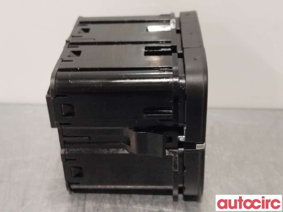 Bryter diverse til Ford Kuga 2019-->> (Type III)  (FORD|2536202|MJ6T-11B573-BA)