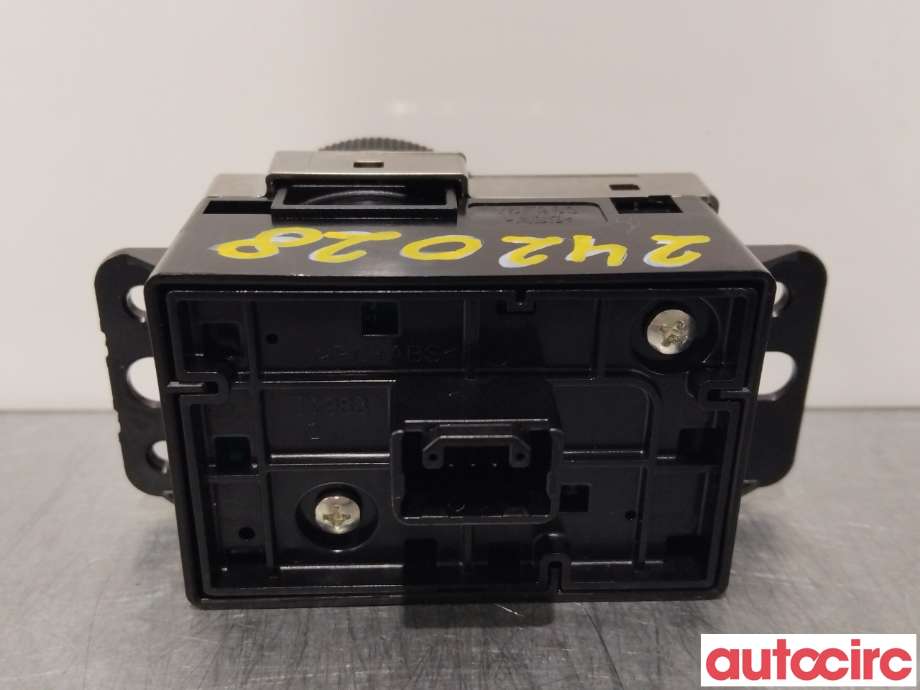 Bryter diverse til Suzuki Vitara 2015-->> (Type IV)  (SUZUKI|37790-61M00|)