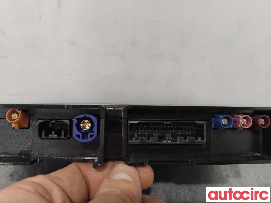 Dashbord telefon til Volvo V90 / V90 CC / S90 2016-->>  (VOLVO|36003310|AC92229104A|32279412)