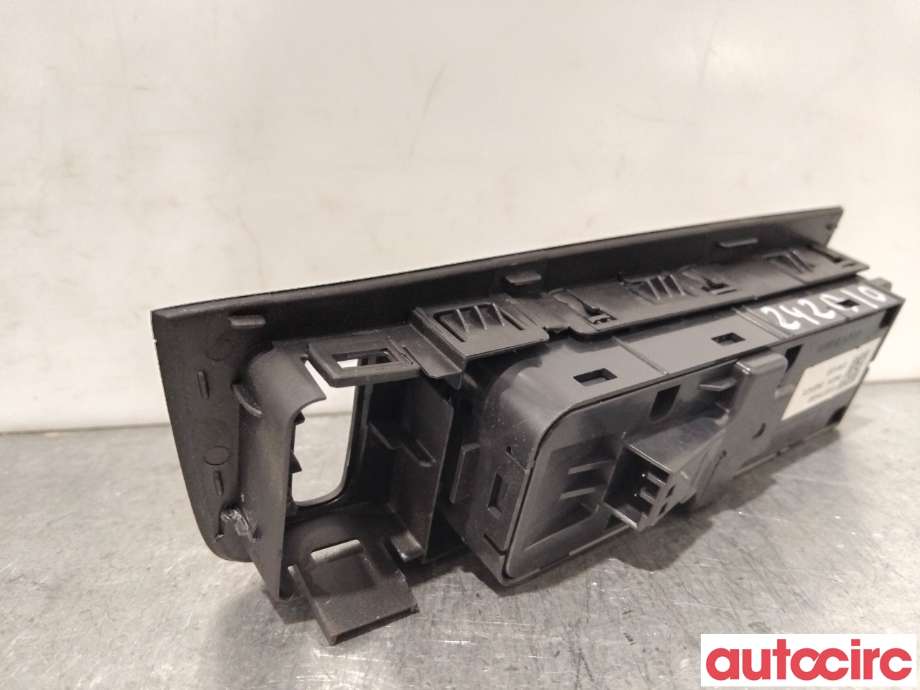 Bryter ruteheis til Volvo V40 2012-2019  (VOLVO|31376496|)