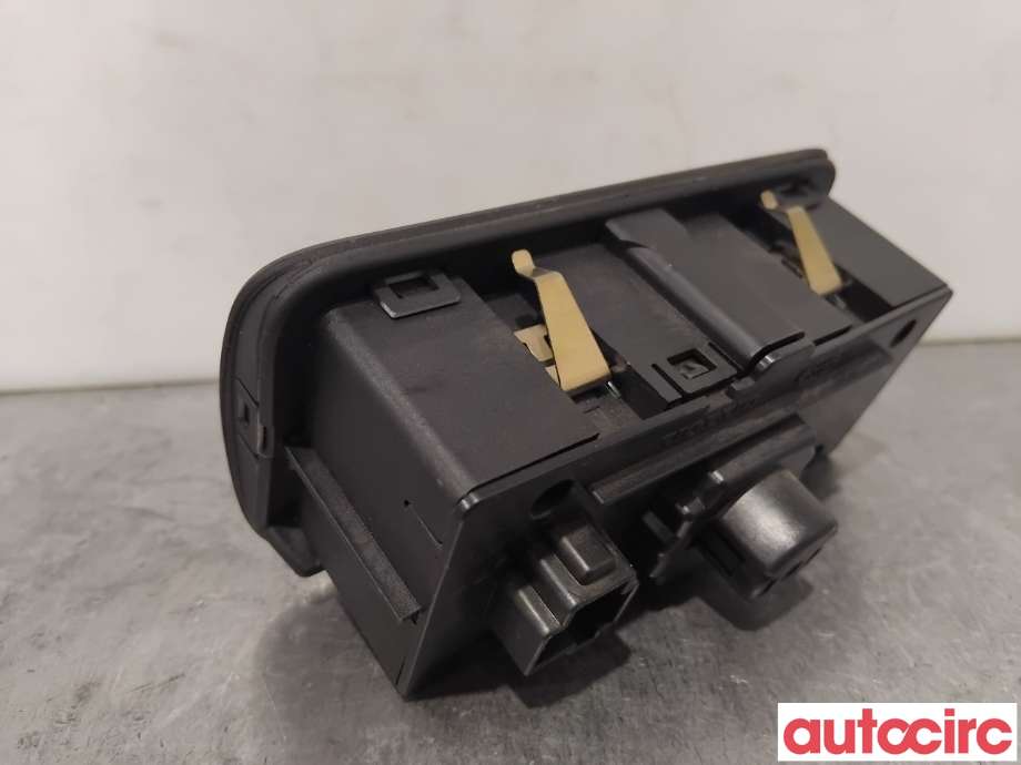 Bryter lys til Volvo XC60 2008-2013 (Type I, Fase 1)  (VOLVO|31443850||30739414)
