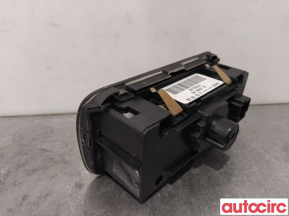 Bryter lys til Volvo XC60 2008-2013 (Type I, Fase 1)  (VOLVO|31443850||30739414)