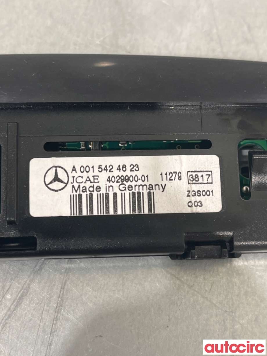 Multimedia display (MCU - Media Controller Unit) til Mercedes E-Klasse 2009-2013 (Fase 1) (W212) (W212) (MERCEDES|A0015424623|4029900-01)