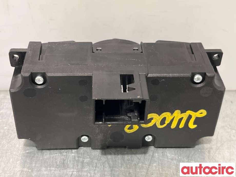 Bryter lys til BMW 5-Serie 2003-2010 (E60/E61) (E60/E61) (BMW|61316925252|33290403|6953735)