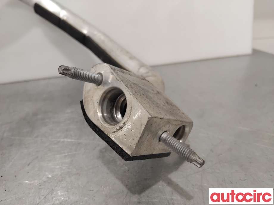 Aircondition rør til Mercedes C-Klasse 2011-2014 (Fase 2) (W204) (W204) (MERCEDES|A2048304716||A2408304716)