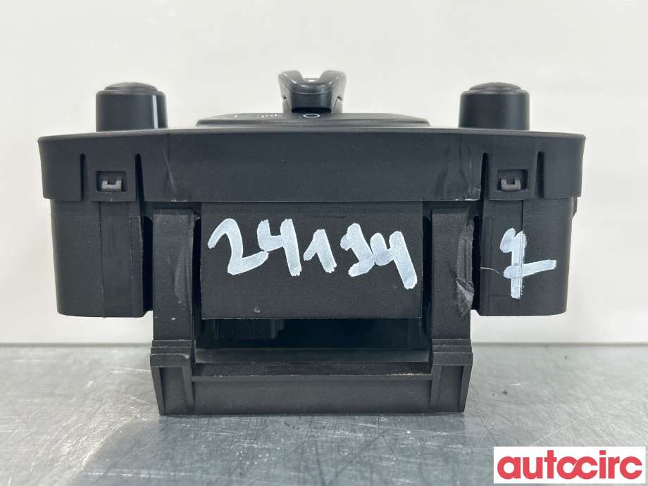 Bryter lys til Ford Mondeo 2011-2014 (Type IV, Fase 2)  (FORD|1790288|8G9T-13A024-ED)