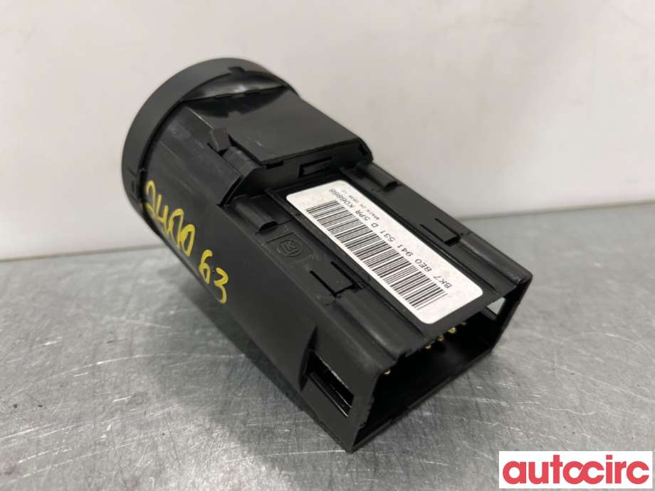 Bryter lys til Audi A4 2004-2008 (Type III) (B7) (B7) (AUDI|8E0941531D|)
