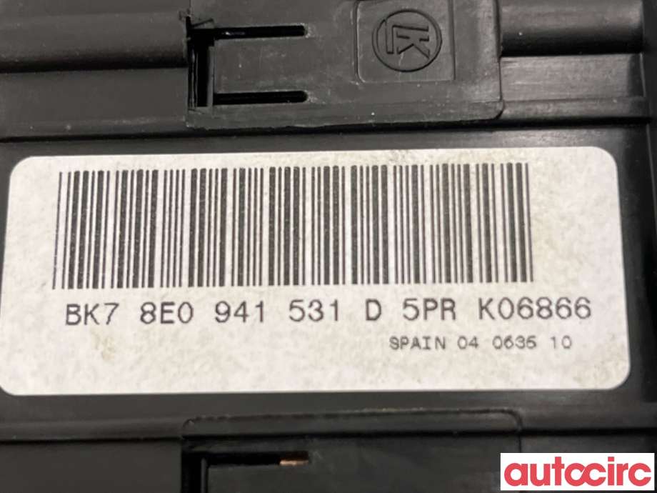 Bryter lys til Audi A4 2004-2008 (Type III) (B7) (B7) (AUDI|8E0941531D|)