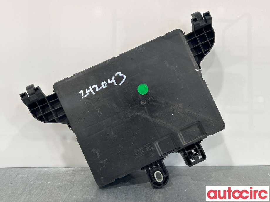 Sikringsboks til Opel Insignia A 2014-2017 (OPEL|22737766)