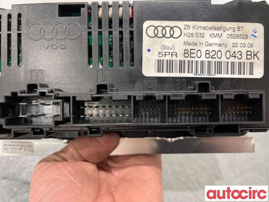 Varmeapparat betjening til Audi A4 2004-2008 (Type III) (B7) (B7) (AUDI|8E0820043BK|)