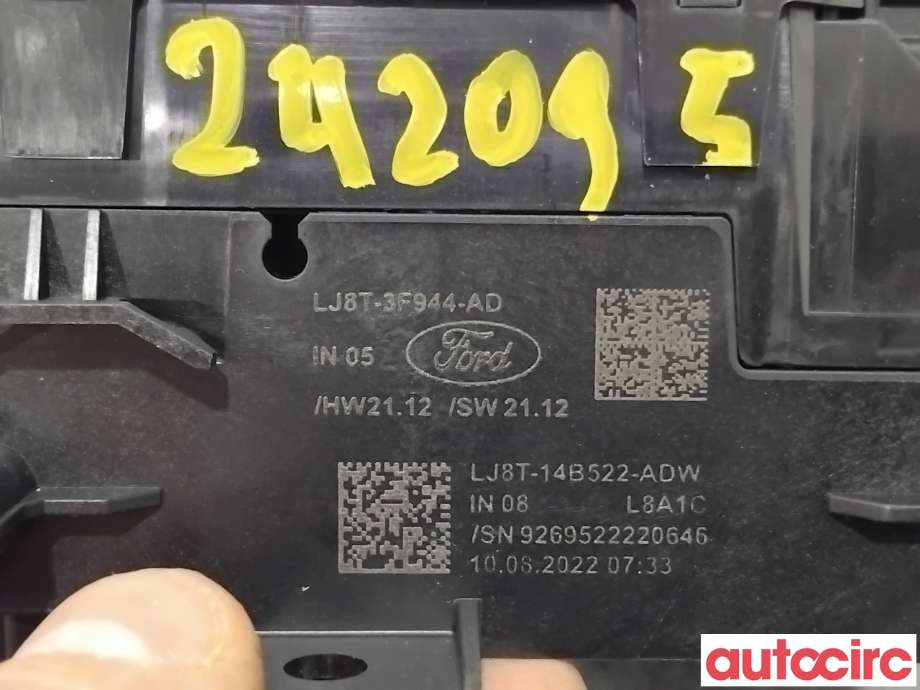 Bryter combi til Ford Mustang Mach-e 2020-->>  (FORD (US)|2496064||LJ8T-3F944-AD)