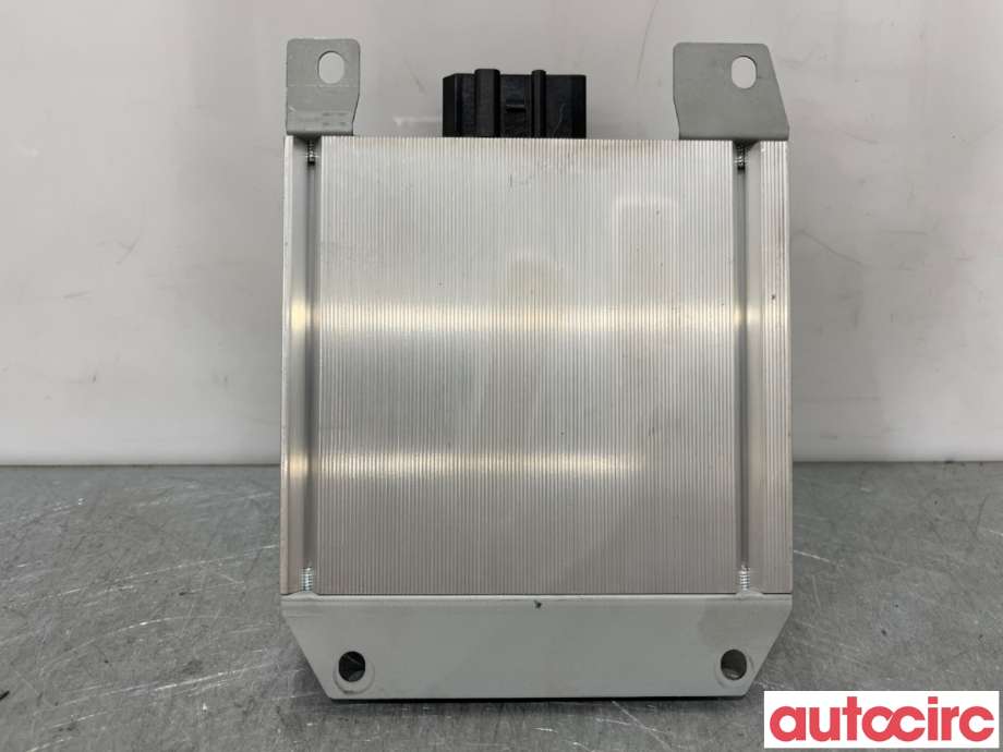 Antenne forsterker til Audi A4 2004-2008 (Type III) (B7) (B7) (AUDI|8L0051225A||8E9035223D)