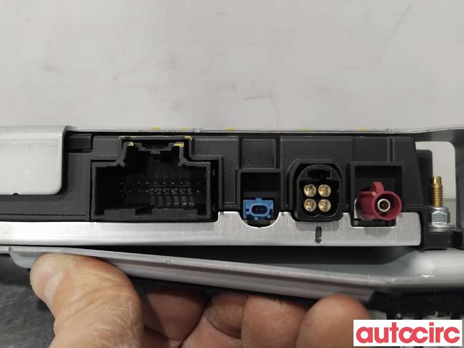 Dashbord telefon til Ford Mustang Mach-e 2020-->>  (FORD (US)|2812684|FB5-TCU-ROW|NK9T-14H076-CLB)