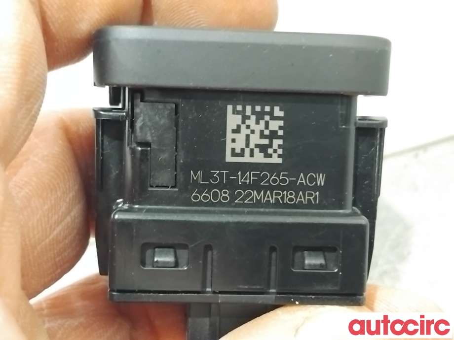 Bryter diverse til Ford Mustang Mach-e 2020-->>  (FORD (US)|2566259||ML3T-14F265-ACW)
