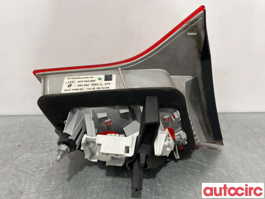 Baklykt høyre indre til Audi A4 2004-2008 (Type III) (B7) (B7) (AUDI|8E9945094A|484502|8E9945094)