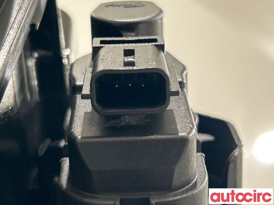 Frontlykt høyre halogen til Renault Kangoo 2008-2021 (Type II)  (RENAULT|260601525)