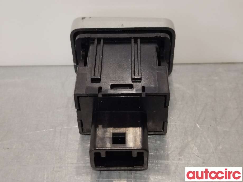 Bryter diverse til Mitsubishi Outlander 2015-->> (Type III, Fase 2)  (MITSUBISHI|8602A128|)