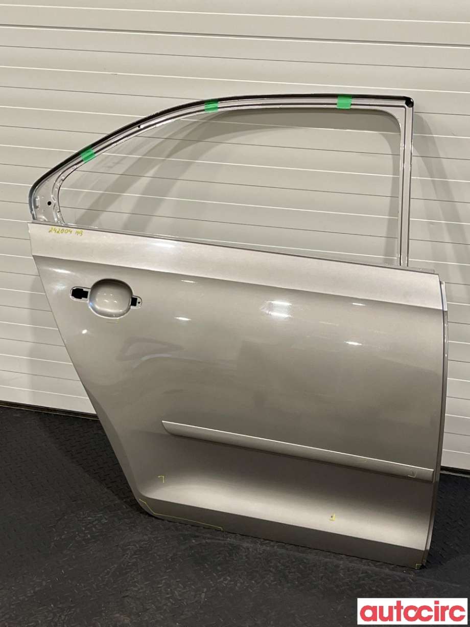 Dør høyre bak til Škoda Rapid, 2012-2019  (SKODA|5JA833056B)
