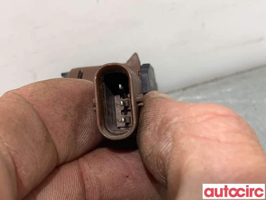 Parkeringssensor foran til Volvo XC40 2018-2024  (VOLVO|32271798|0263073946)