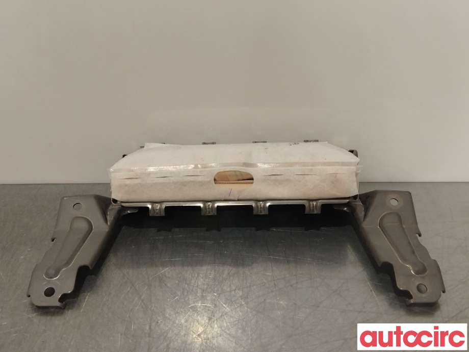 Airbag kne til Mitsubishi Outlander 2015-->> (Type III, Fase 2)  (MITSUBISHI|7030A316XB|7030A-31653|)