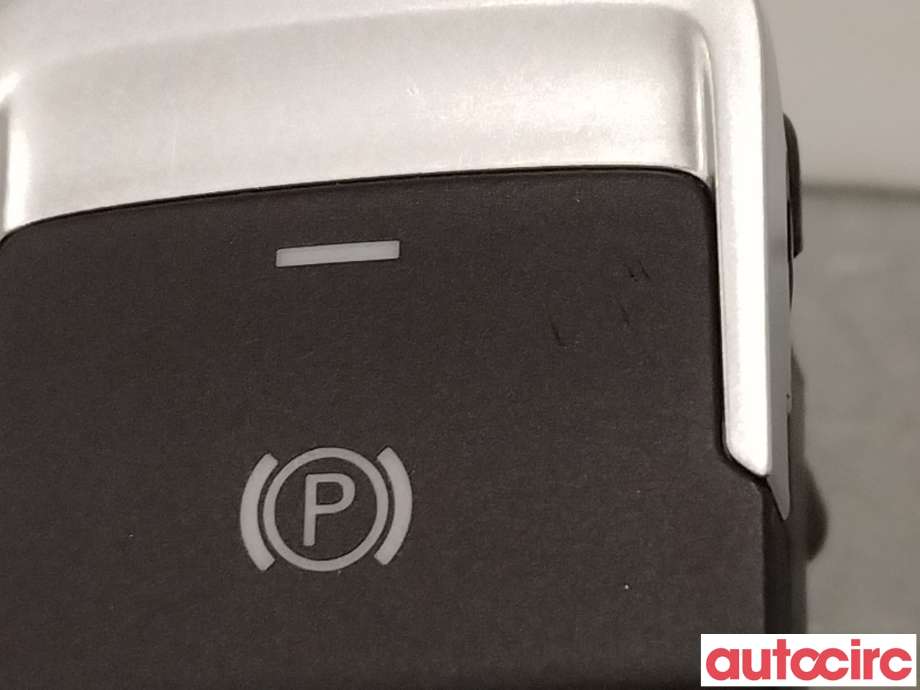 Bryter elektrisk håndbrekk/parkbrems til VW e-Golf 2014-2017 (Fase 1)  (VOLKSWAGEN|5G0927225D)