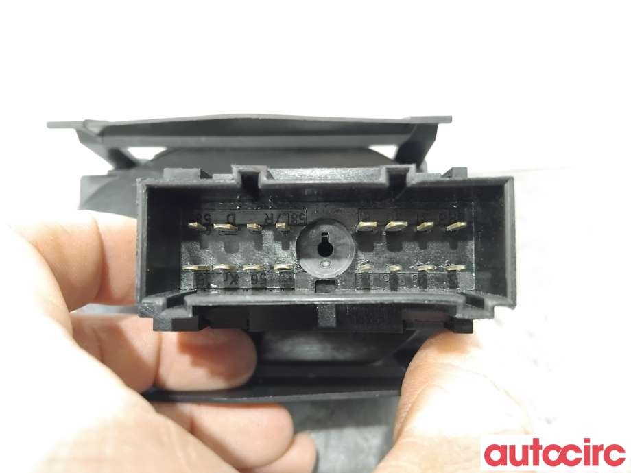 Bryter lys til Ford Focus 2008-2010 (Type II, Fase 2)  (FORD|1429654||7M5T13A024GA)