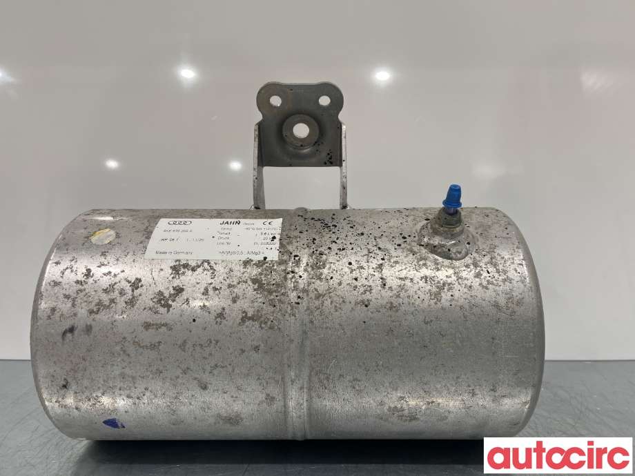 Diverse deler til Audi e-tron, 2018-->>  (AUDI|4KE616204A)