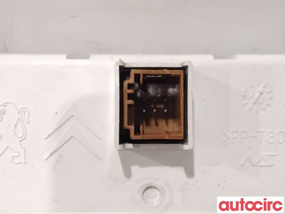 Multimedia display (MCU - Media Controller Unit) til Citroën DS5 2012-2017 (CITROEN|1607182680|9676580180|1613562280)