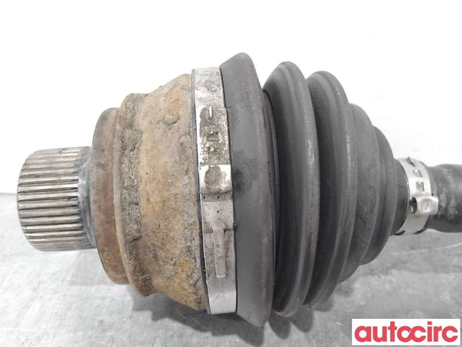Drivaksel venstre foran til Audi Q5 2008-2012 (Type I, Fase 1)  (AUDI|8R0407271CX|A1C|8R0407271C)