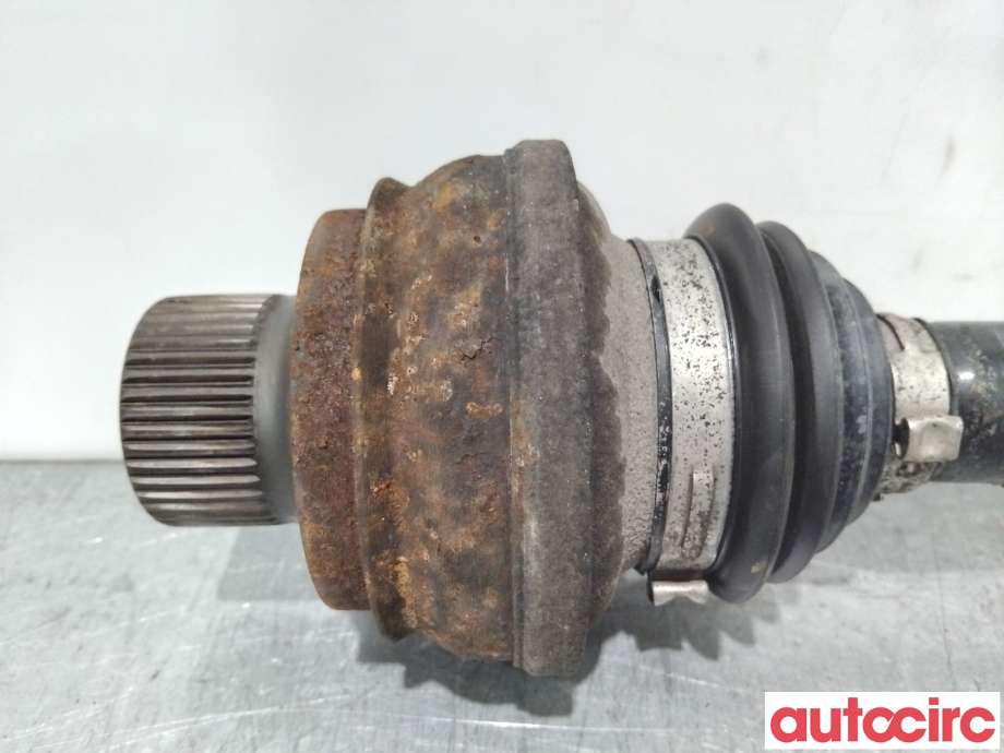 Drivaksel høyre bak til Audi Q5 2008-2012 (Type I, Fase 1)  (AUDI|8R0501203CX|A3C|8R0501203C)