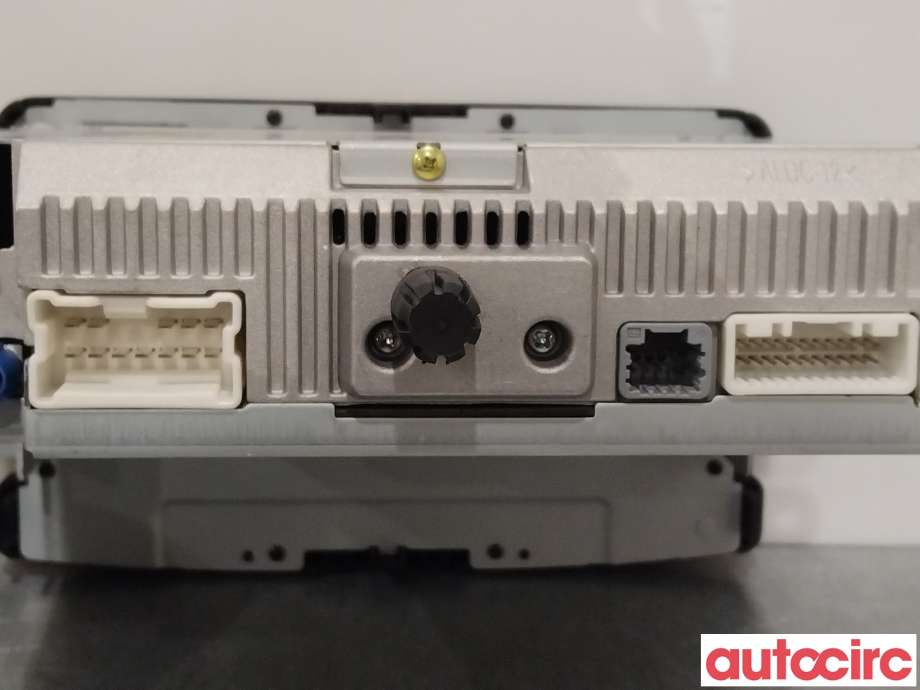 Bilstereo til Renault Captur 2013-2020 (Type I)  (RENAULT|281150198R)