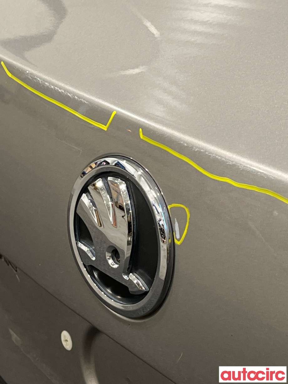Bakluke combi til Škoda Rapid 2012-2019  (SKODA|5JA827025B)