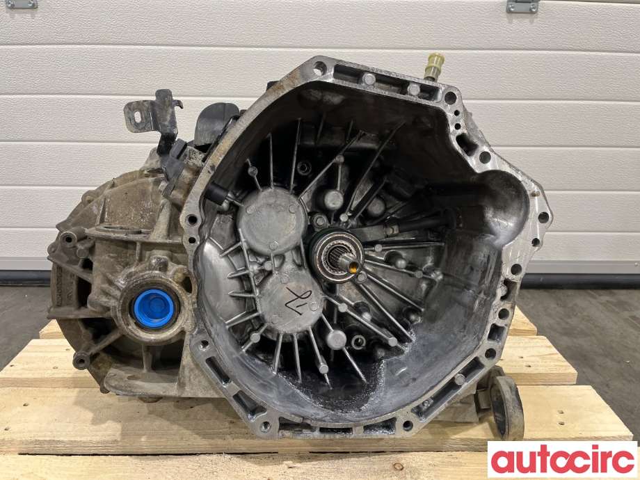 Girkasse manuell 6-trinn til Nissan NV300 2016-->>  (NISSAN|3201002Q4K|PF6-050)