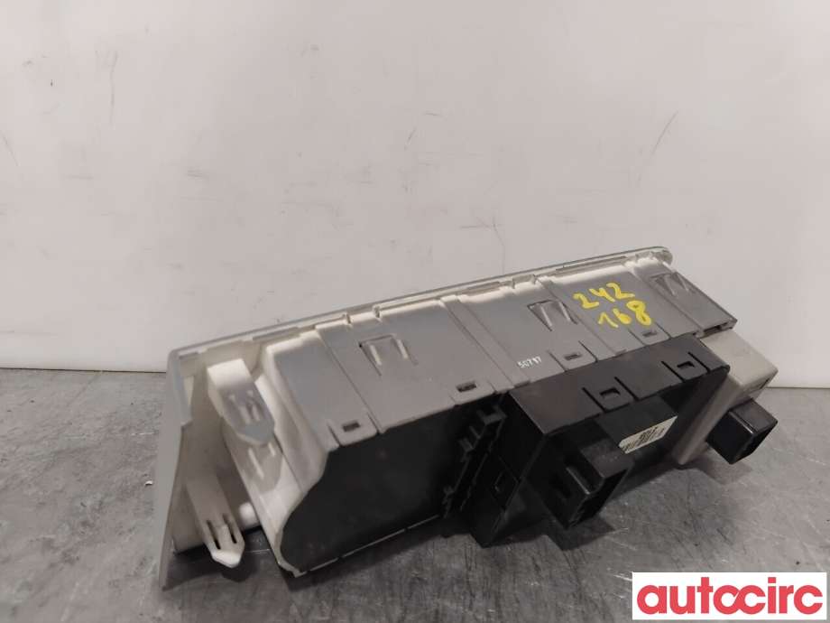 Bryter diverse til Kia Soul 2014-2019 (Type II)  (KIA|93600E4100BF6|)
