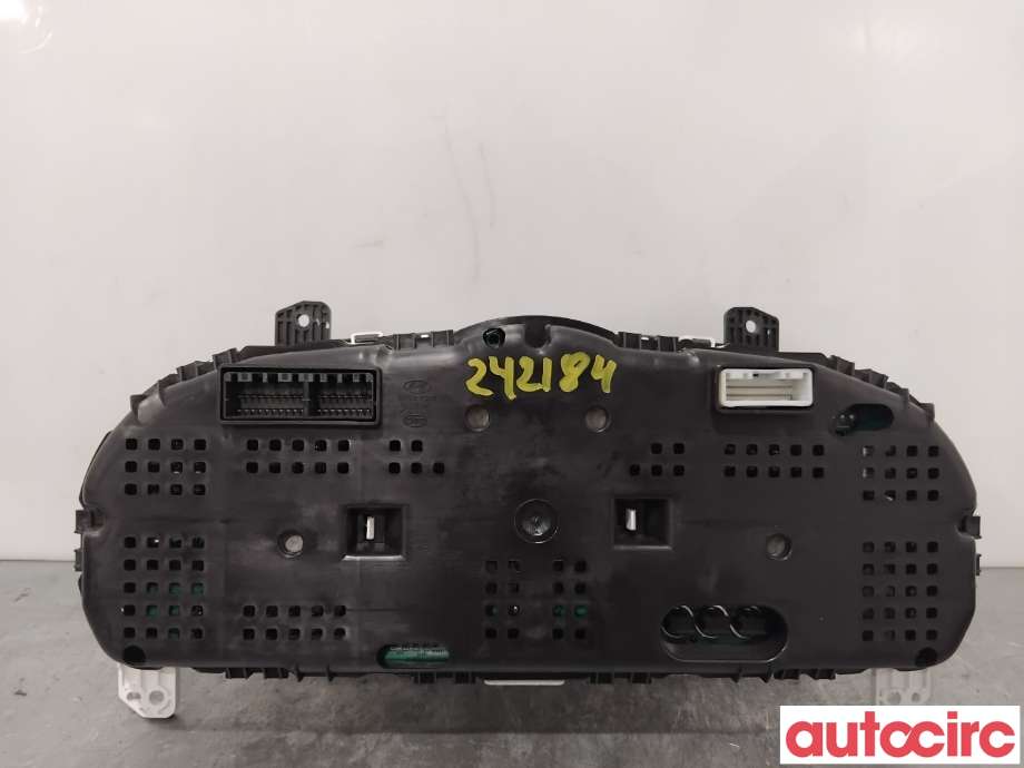 Instrumentpanel til Hyundai i30 2007-2012 (Type I)  (HYUNDAI|940332R500|11001-769601U|94033-2R500)