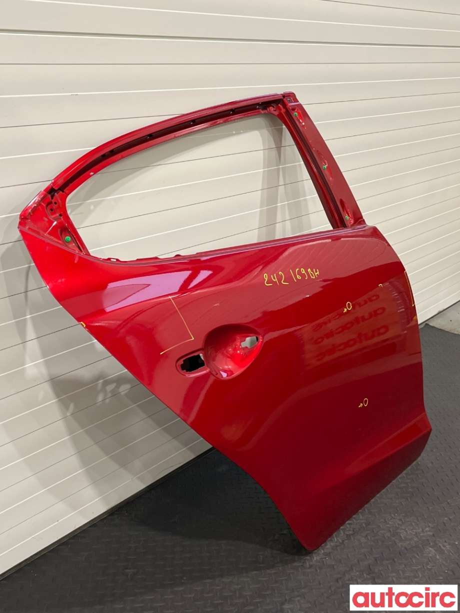 Dør høyre bak til Mazda 3 2013-2016 (Type III, Fase 1)  (MAZDA|BHY0-72-02XF)