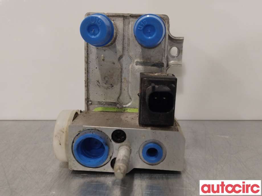 Diverse deler til Ford Mustang Mach-e 2020-->>  (FORD (US)|2487212|LJ9H-10C708-AE)