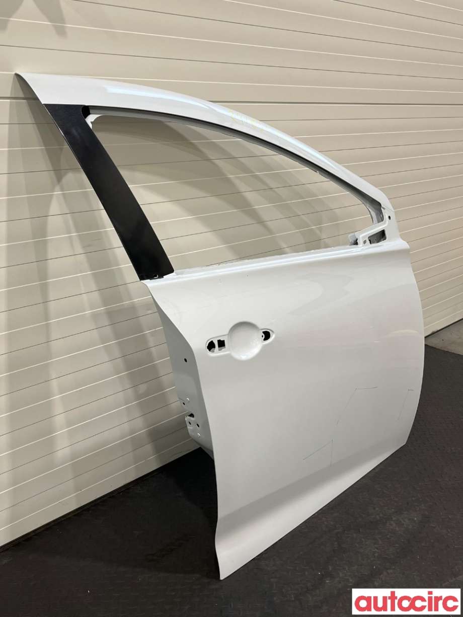 Dør høyre foran til Renault Zoe 2013-2019 (Fase 1)  (RENAULT|801007549R)