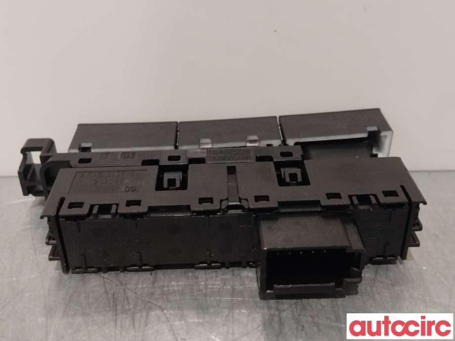 Bryter diverse til VW Golf VII 2012-2017 (Fase 1)  (VOLKSWAGEN|5G1927137T)